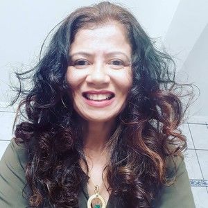 Meet your Posher, Andrea